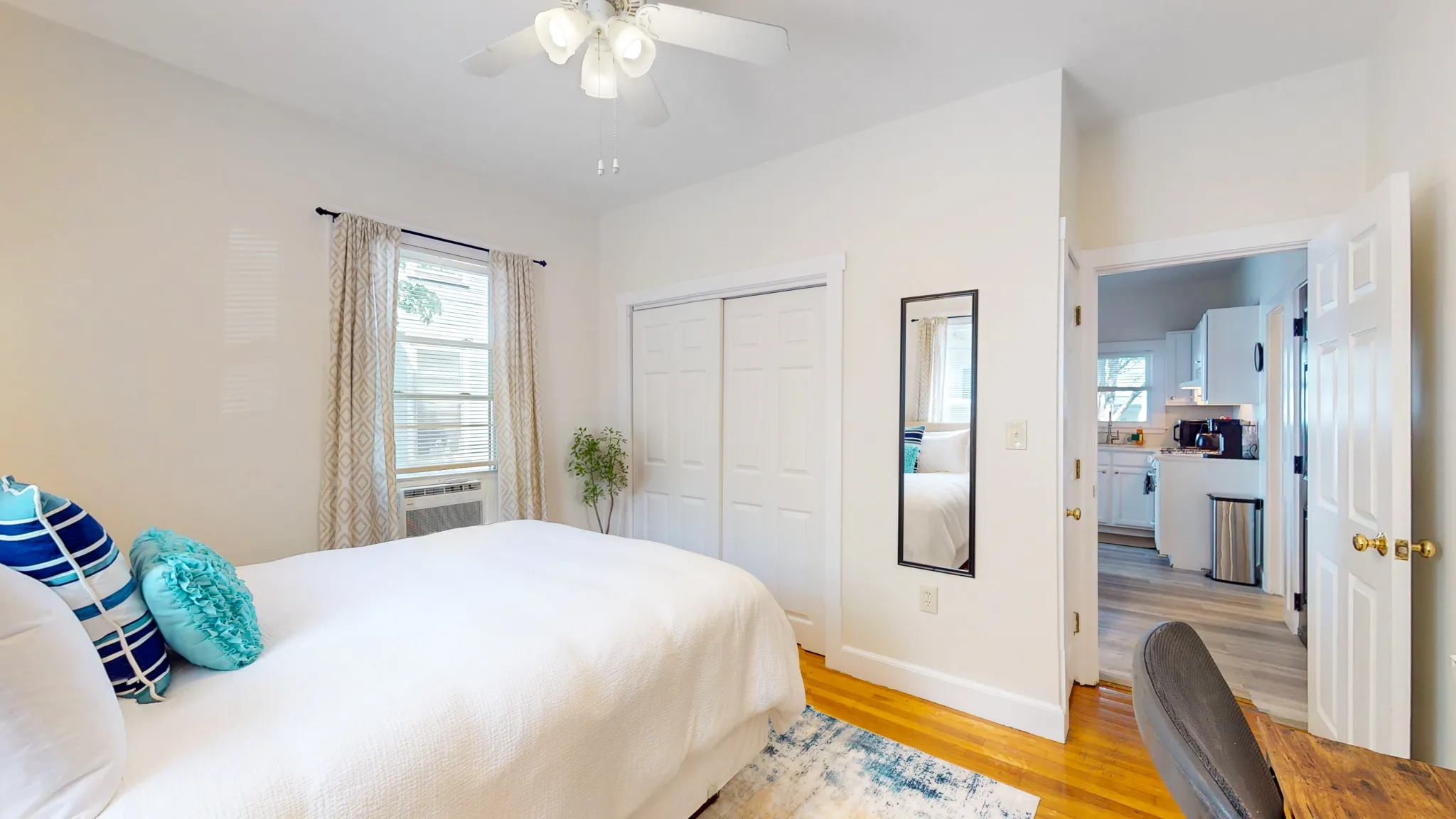 1 bed, 1 bath apartment for rent at 24 Hews St Unit 1, Riverside — photo 11 of 14