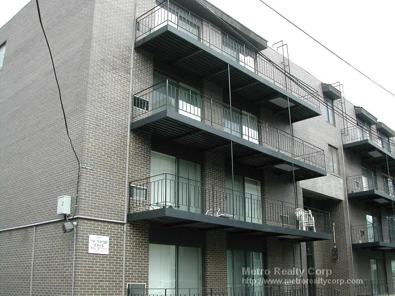 2 bed, 1.5 bath apartment for rent at 24 Highland Ave Unit 1, Mid Cambridge — photo 1 of 3