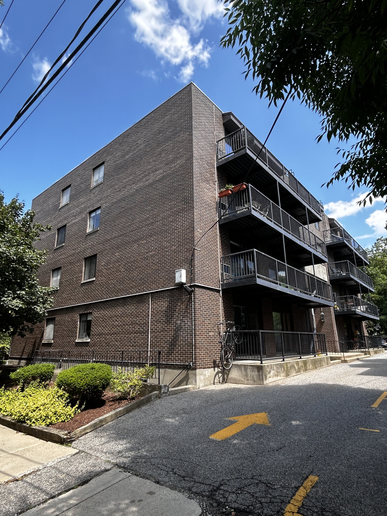 2 bed, 1.5 bath apartment for rent at 24 Highland Ave Unit 10, Mid Cambridge — photo 22 of 24