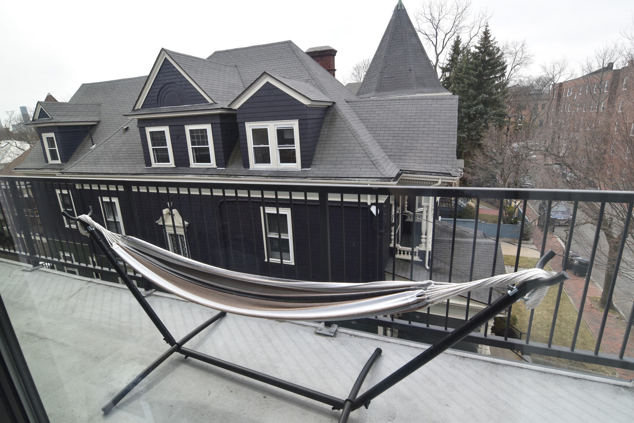 2 bed, 1.5 bath apartment for rent at 24 Highland Ave Unit 10, Mid Cambridge — photo 17 of 24