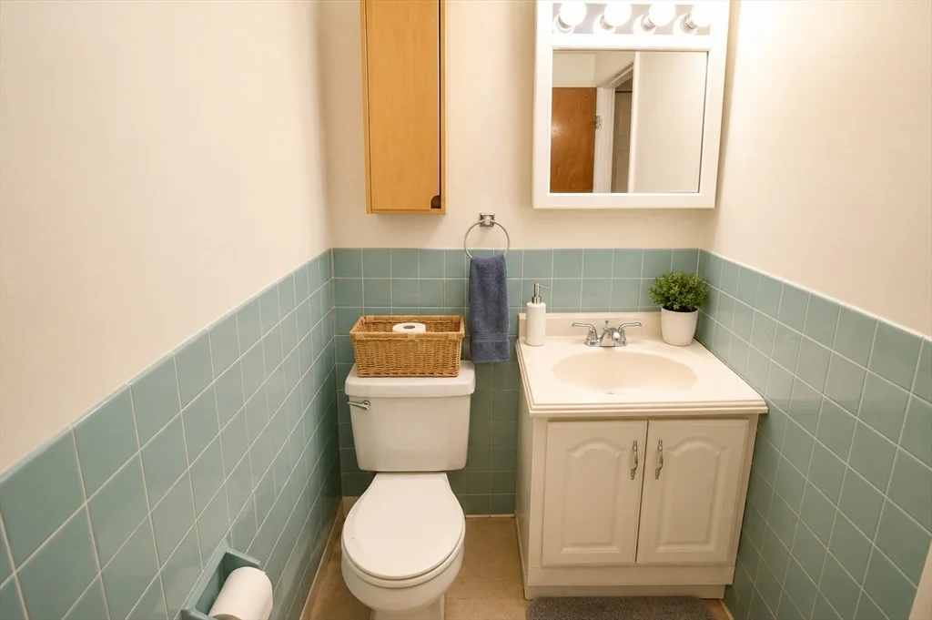 3 bed, 1 bath apartment for rent at 24 Highland Ave Unit 11, Mid Cambridge — photo 11 of 13