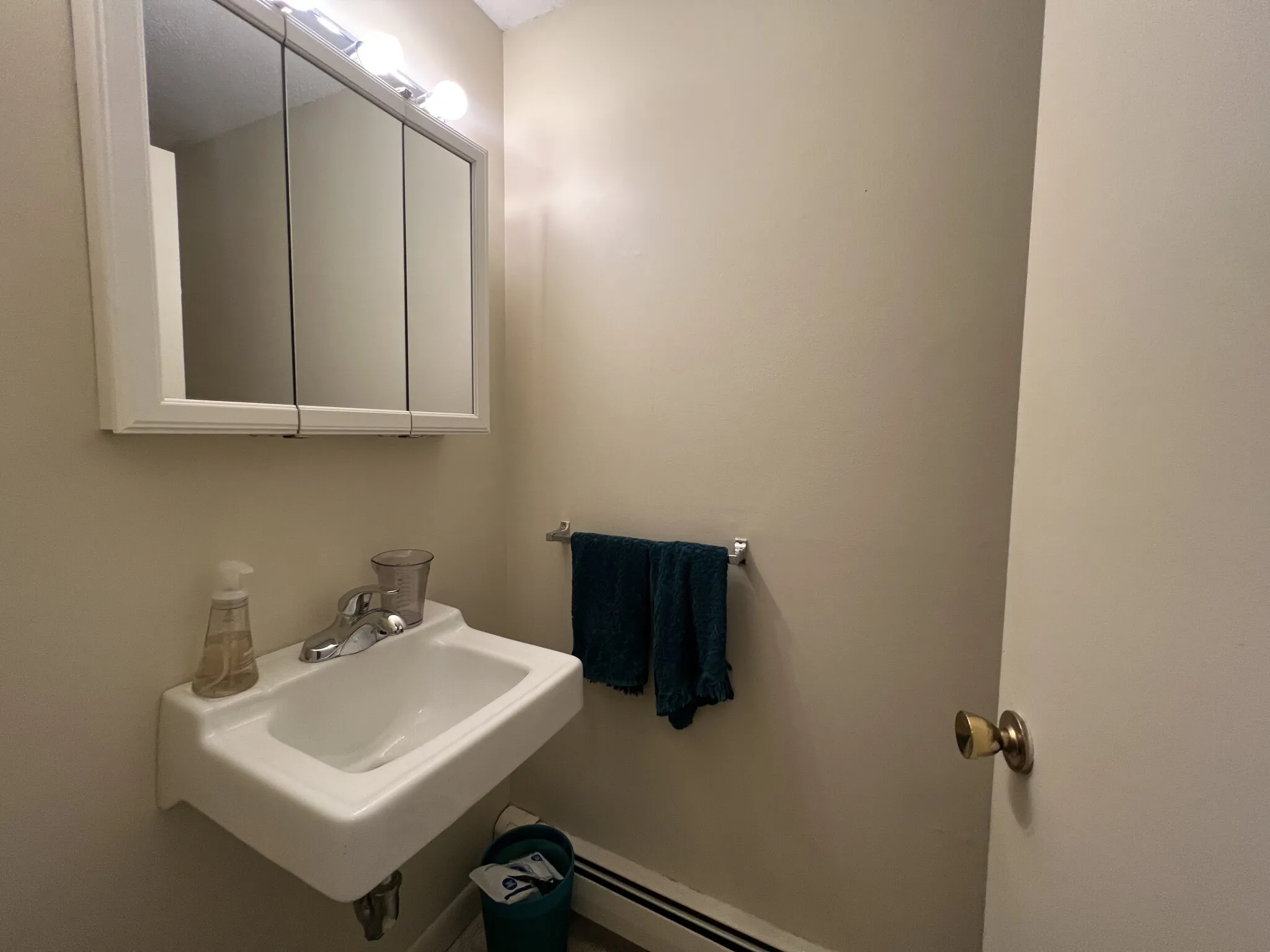 1 bed, 1.5 bath apartment for rent at 24 Highland Ave Unit 17, Mid Cambridge — photo 4 of 10