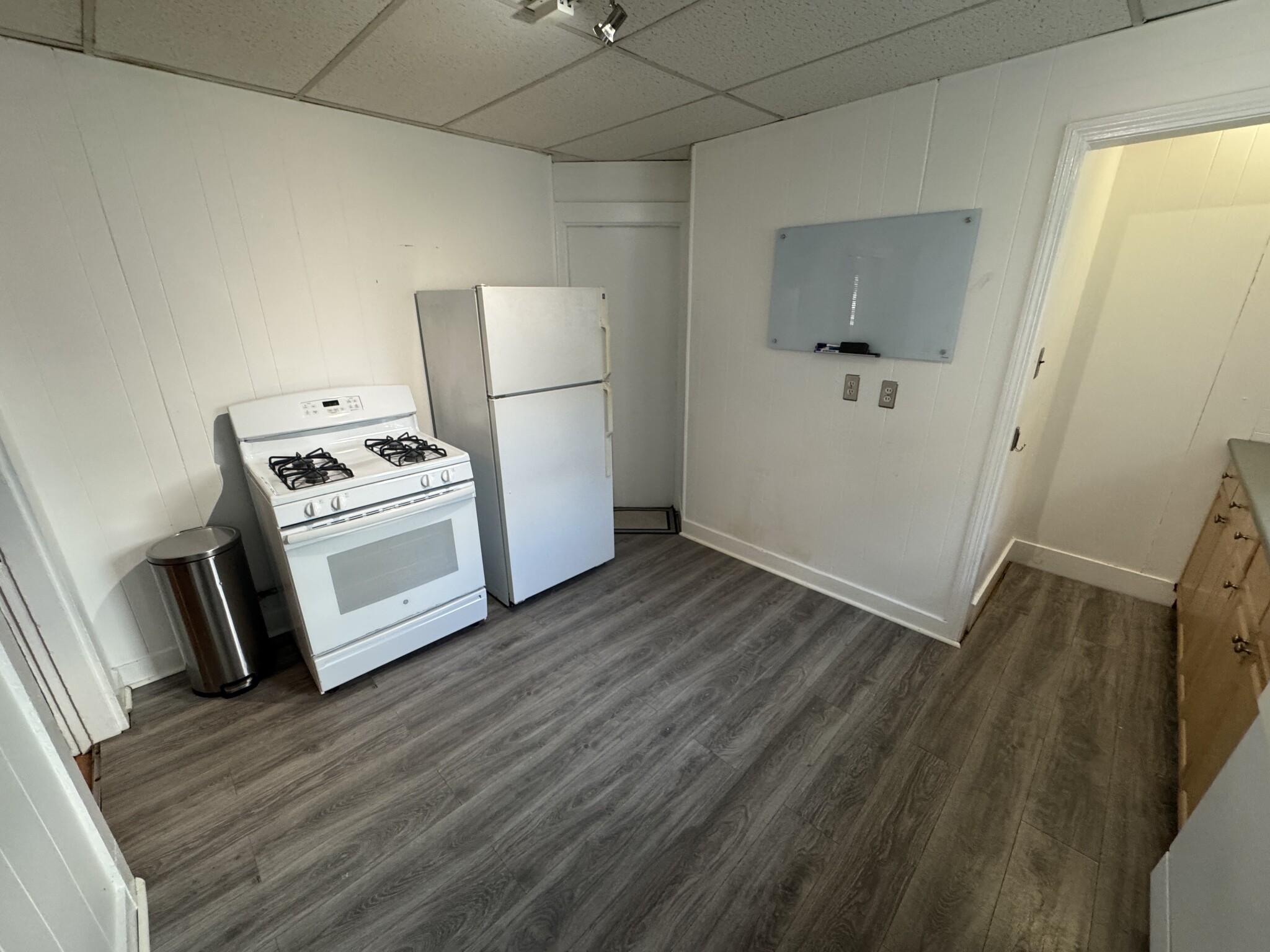3 bed, 1 bath apartment for rent at 24 Highland Ave Unit 2, Prospect Hill — photo 10 of 12