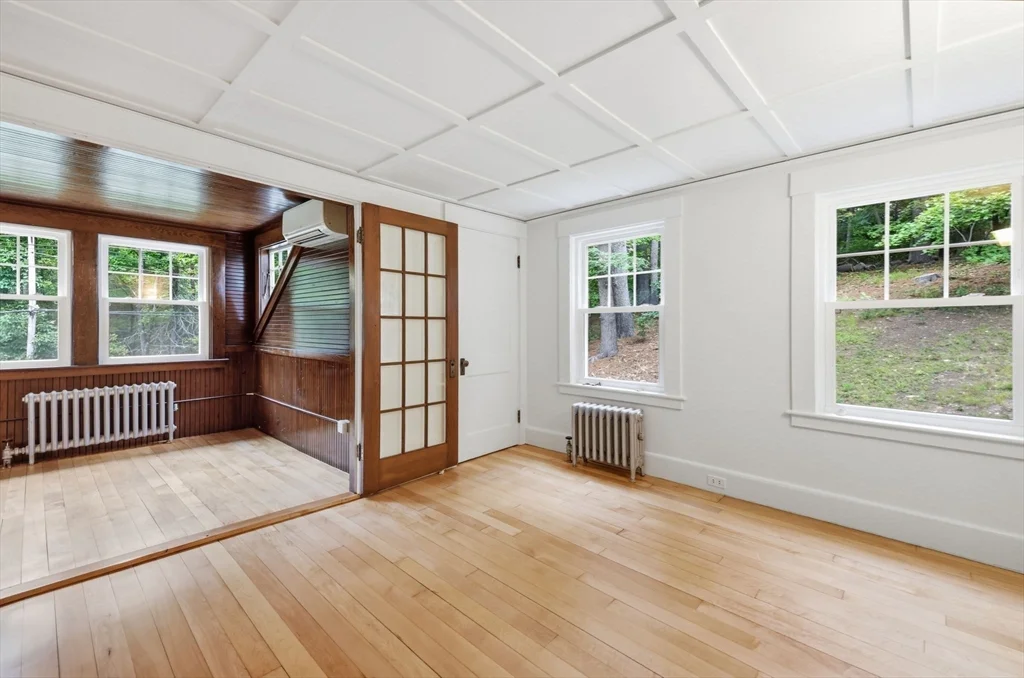 3 bed, 1 bath apartment for rent at 24 Hildreth St, Francis Hill — photo 18 of 38