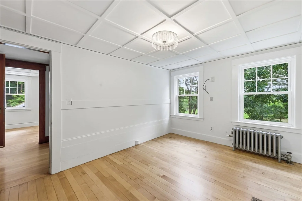 3 bed, 1 bath apartment for rent at 24 Hildreth St, Francis Hill — photo 23 of 38