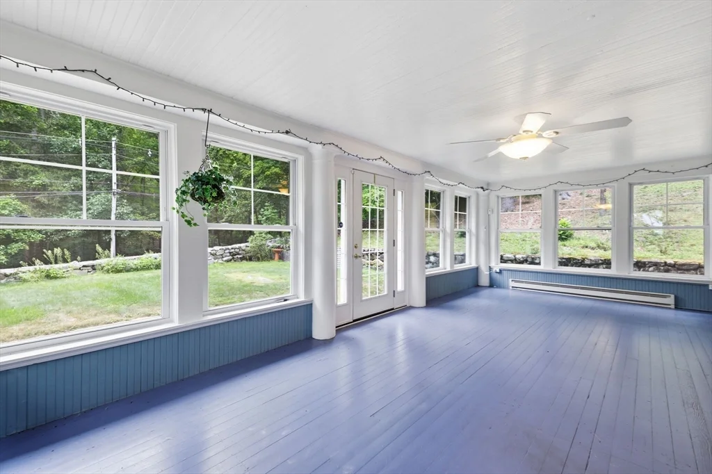 3 bed, 1 bath apartment for rent at 24 Hildreth St, Francis Hill — photo 11 of 38