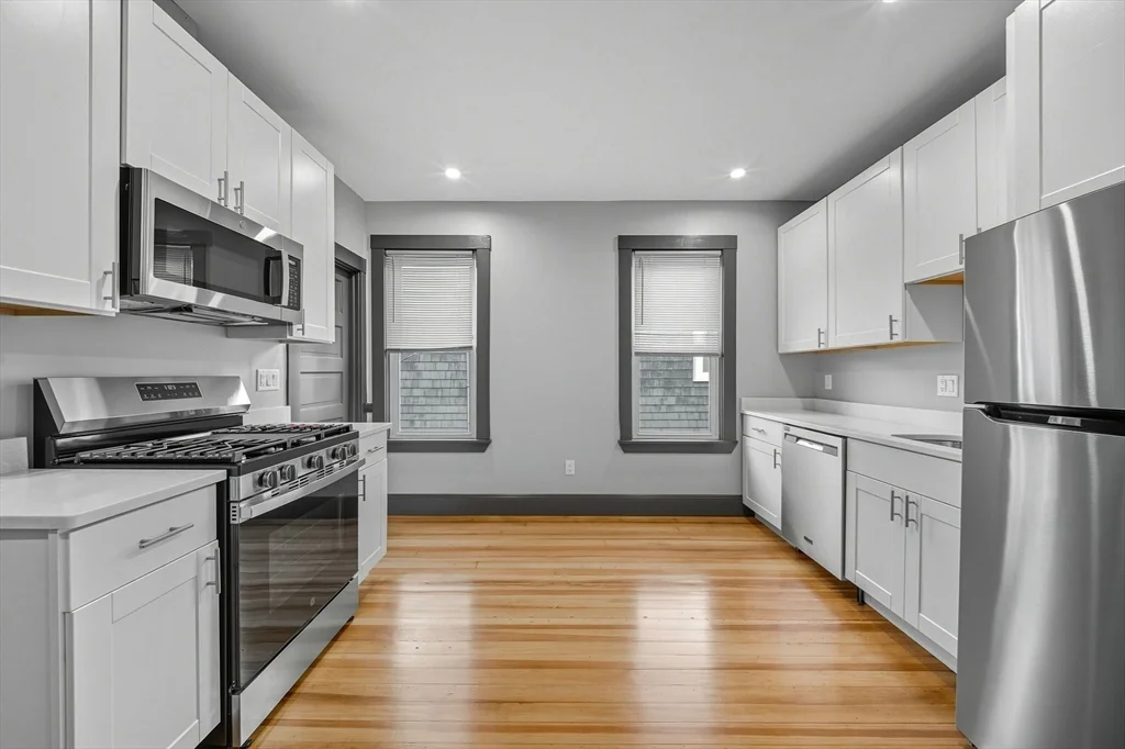 3 bed, 1 bath apartment for rent at 24 Hinckley Unit 2, Dorchester