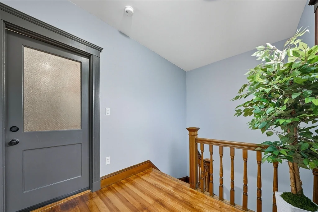 3 bed, 1 bath apartment for rent at 24 Hinckley Unit 2, Dorchester — photo 9 of 36
