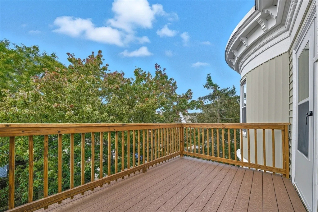 3 bed, 1 bath apartment for rent at 24 Hinckley Unit 2, Dorchester — photo 7 of 36