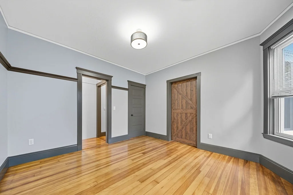 3 bed, 1 bath apartment for rent at 24 Hinckley Unit 2, Dorchester — photo 24 of 36