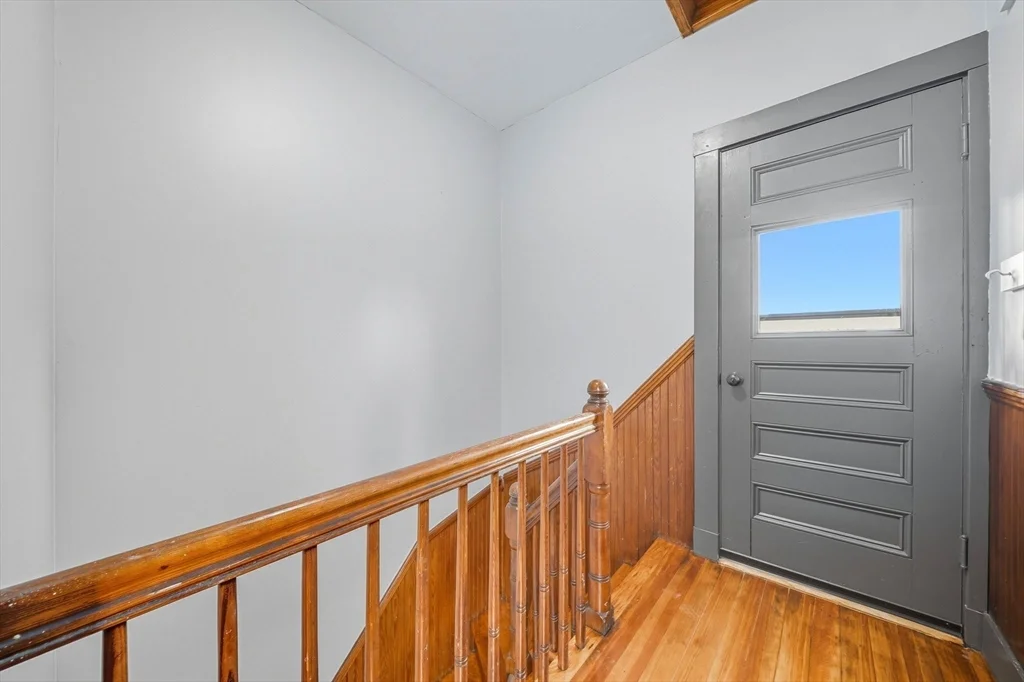 3 bed, 1 bath apartment for rent at 24 Hinckley Unit 3, Dorchester — photo 29 of 36