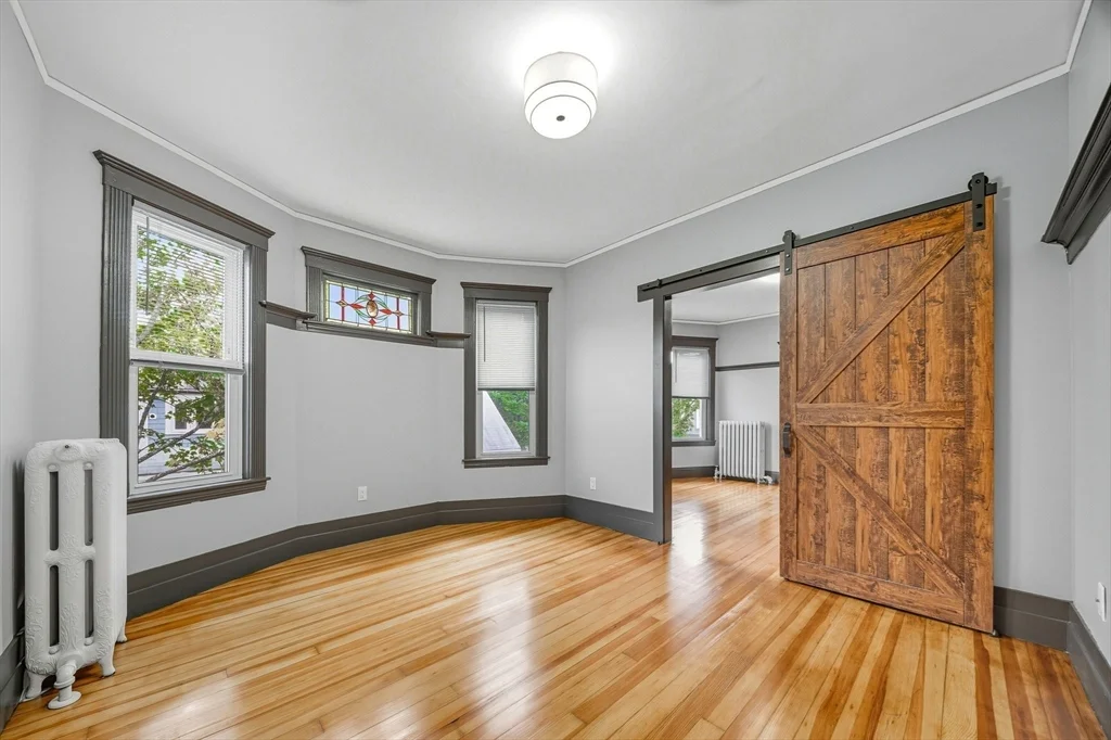 3 bed, 1 bath apartment for rent at 24 Hinckley Unit 3, Dorchester — photo 14 of 36