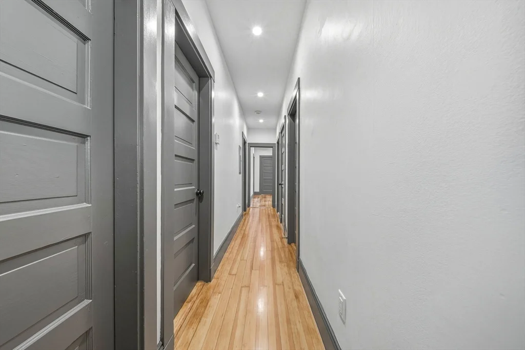 3 bed, 1 bath apartment for rent at 24 Hinckley Unit 3, Dorchester — photo 10 of 36