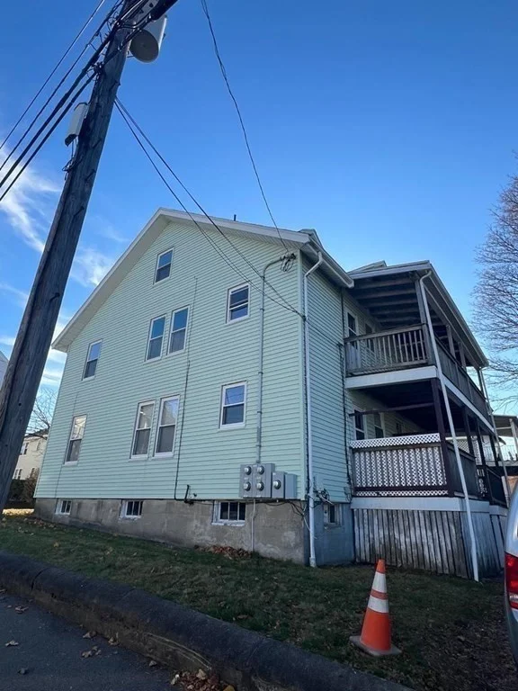 3 bed, 1 bath apartment for rent at 24 Hollis Ave Unit 2R, Quincy — photo 21 of 22