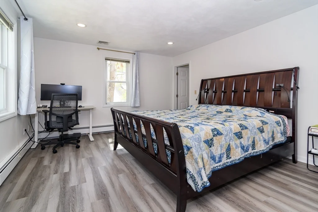 3 bed, 2 bath apartment for rent at 24 Homeward Ln Unit 24, Natick — photo 10 of 16