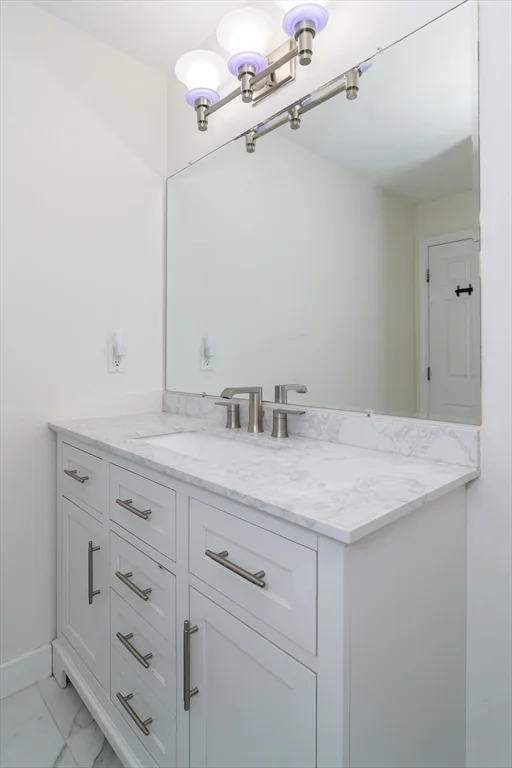 3 bed, 2 bath apartment for rent at 24 Homeward Ln Unit 24, Natick — photo 13 of 16