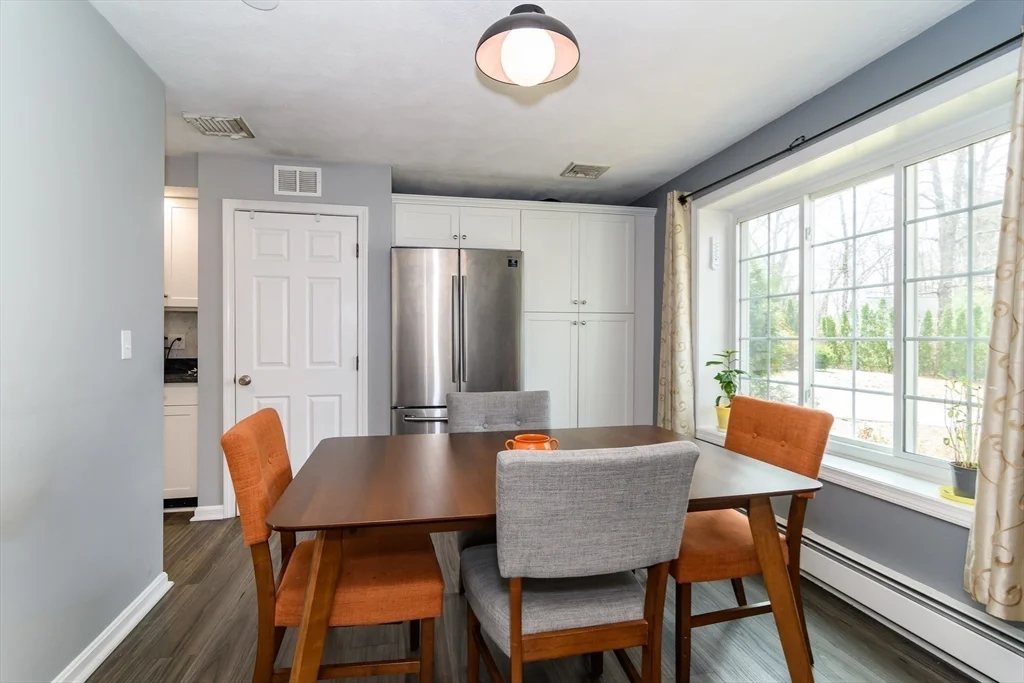 3 bed, 2 bath apartment for rent at 24 Homeward Ln Unit 24, Natick — photo 3 of 16
