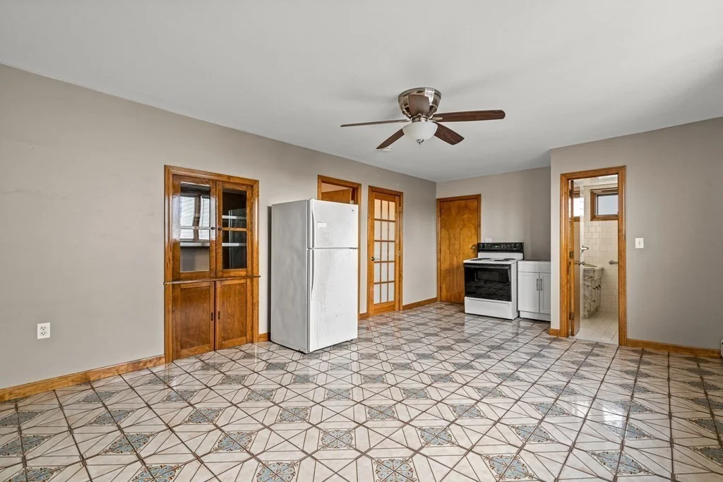 Studio bed, 1 bath apartment for rent at 24 Horace Unit 2, Somerville — photo 8 of 10
