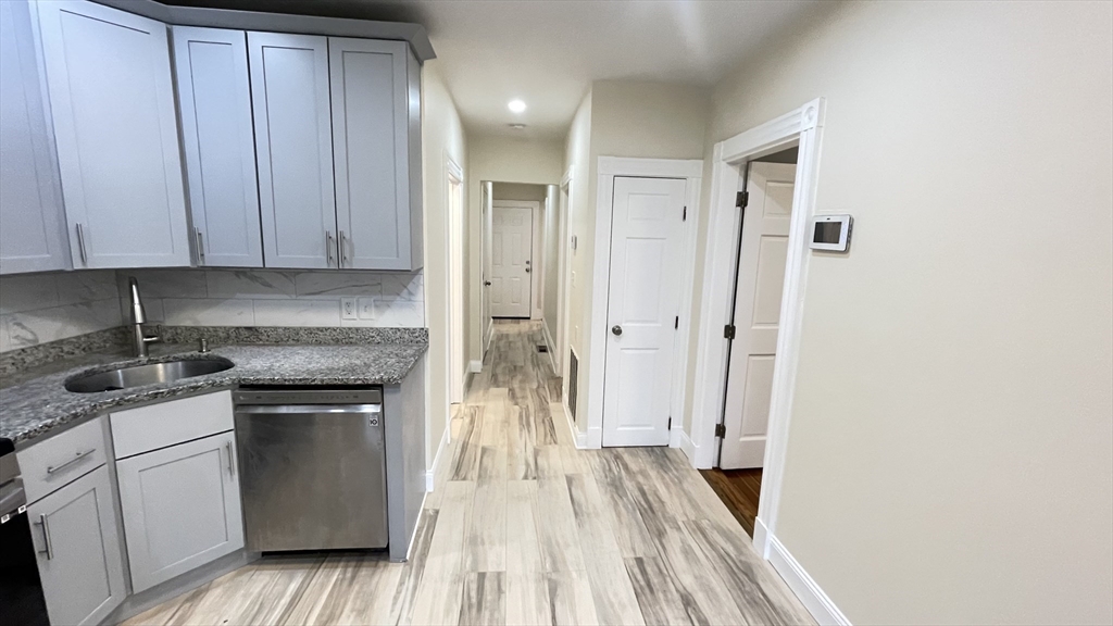 2 bed, 1 bath apartment for rent at 24 Howell St Unit 1, Dorchester — photo 3 of 14