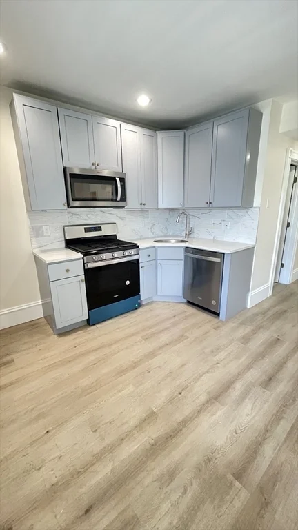 2 bed, 1 bath apartment for rent at 24 Howell St Unit 3, Dorchester — photo 3 of 9