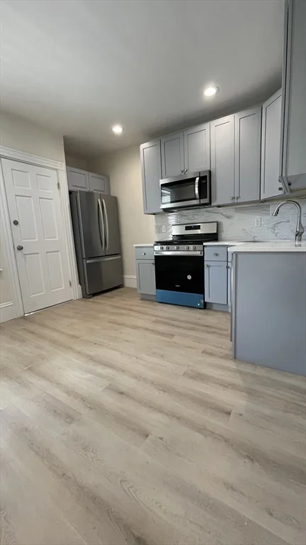 2 bed, 1 bath apartment for rent at 24 Howell St Unit 3, Dorchester — photo 4 of 9