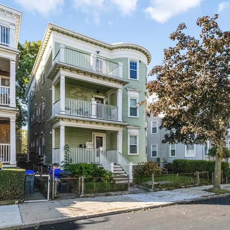 3 bed, 2 bath apartment for rent at 24 Howes St Unit 3, Dorchester — photo 15 of 15