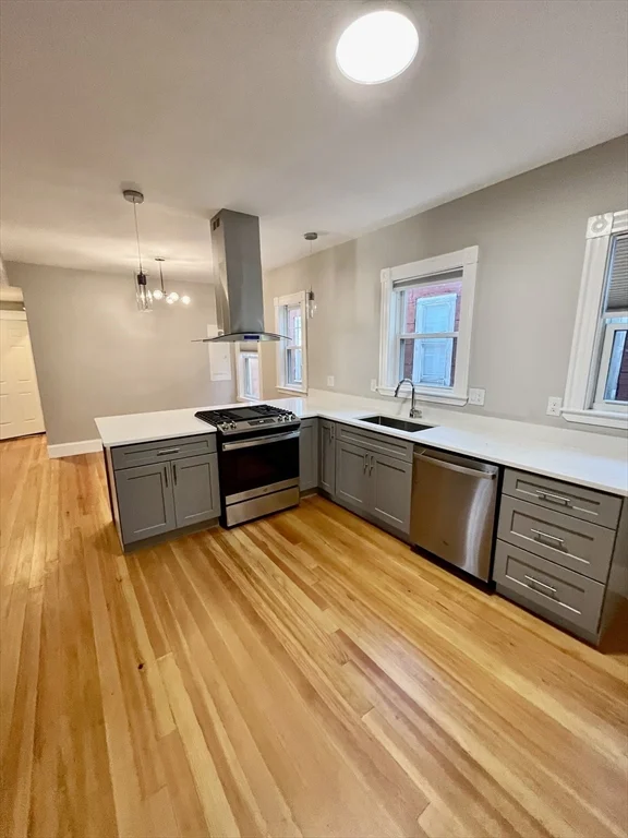3 bed, 2 bath apartment for rent at 24 Howes St Unit 3, Dorchester — photo 2 of 15