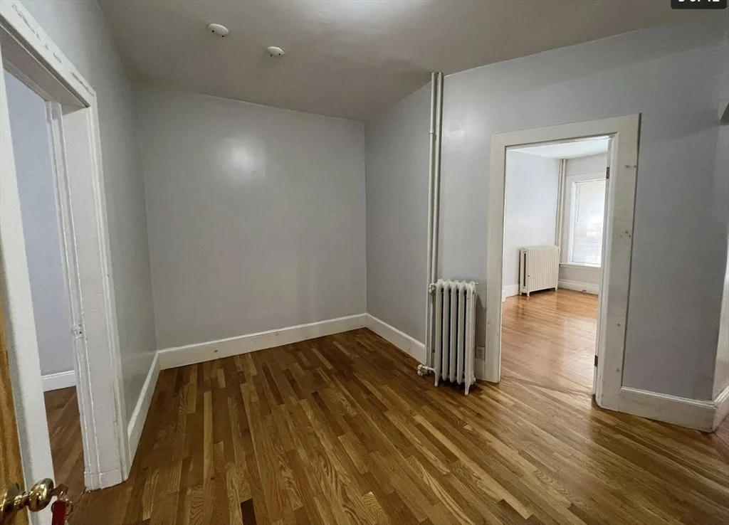 1 bed, 1 bath apartment for rent at 24 Isabella St Unit 1, Bay Village — photo 6 of 12
