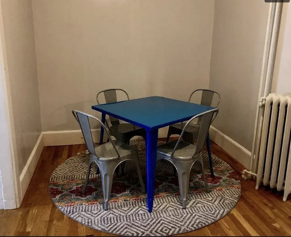 1 bed, 1 bath apartment for rent at 24 Isabella St Unit 1, Bay Village — photo 5 of 12