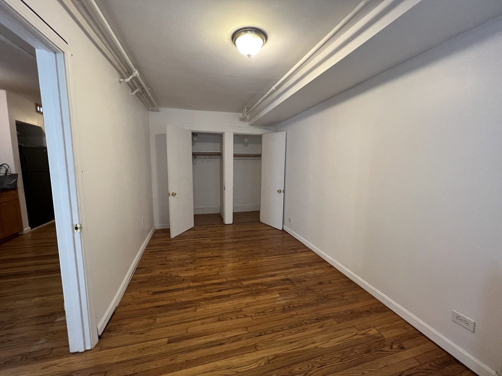 1 bed, 1 bath apartment for rent at 24 Isabella Unit B, Back Bay — photo 5 of 7