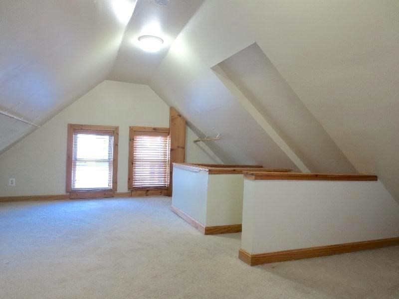 3 bed, 1 bath apartment for rent at 24 Jenkins St, South Boston — photo 8 of 13