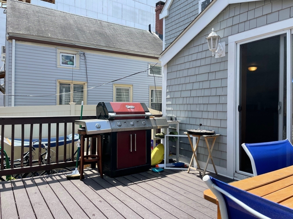 3 bed, 1 bath apartment for rent at 24 Jenkins St, South Boston — photo 13 of 13