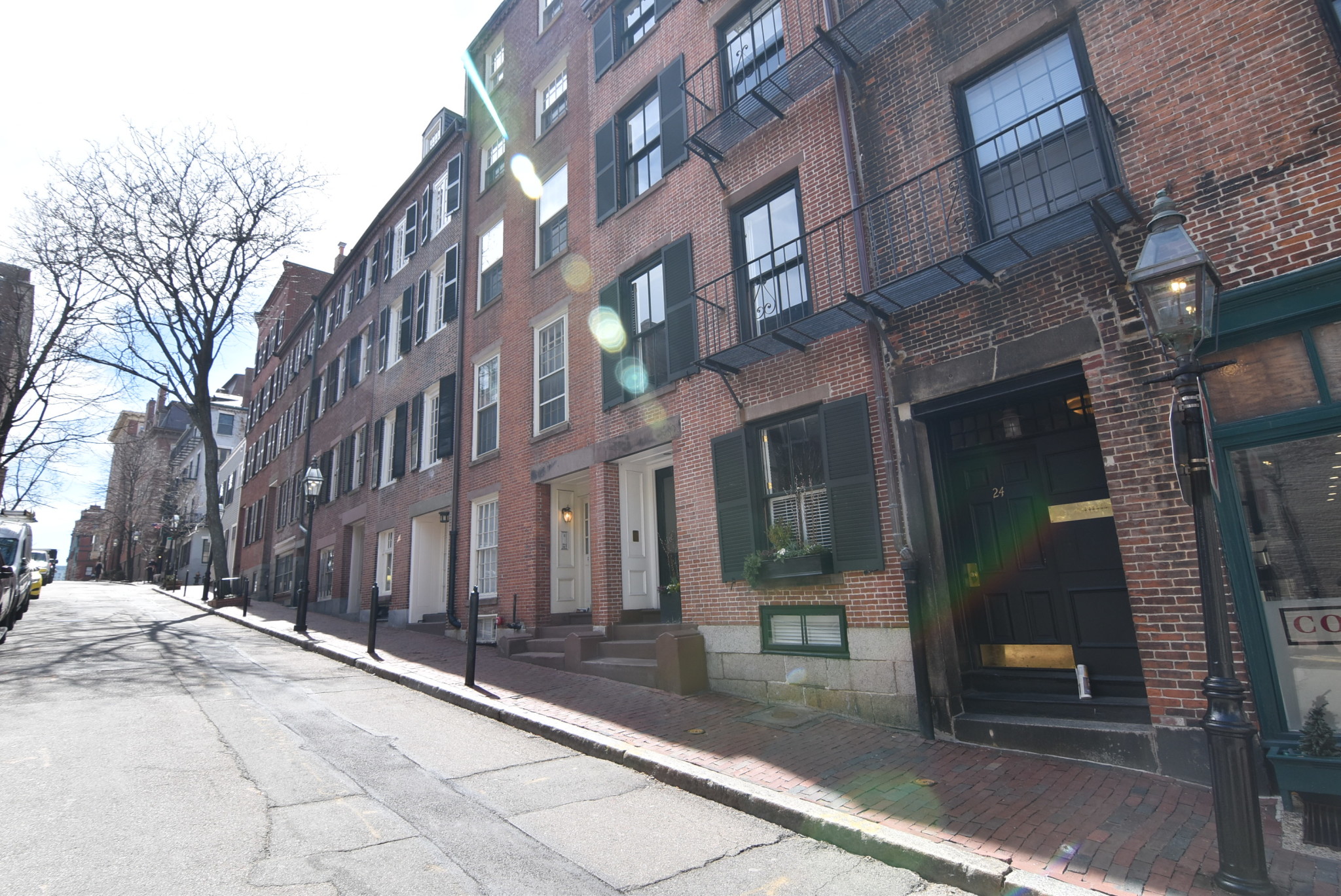 Studio bed, 1 bath apartment for rent at 24 Joy St Unit 4, Beacon Hill