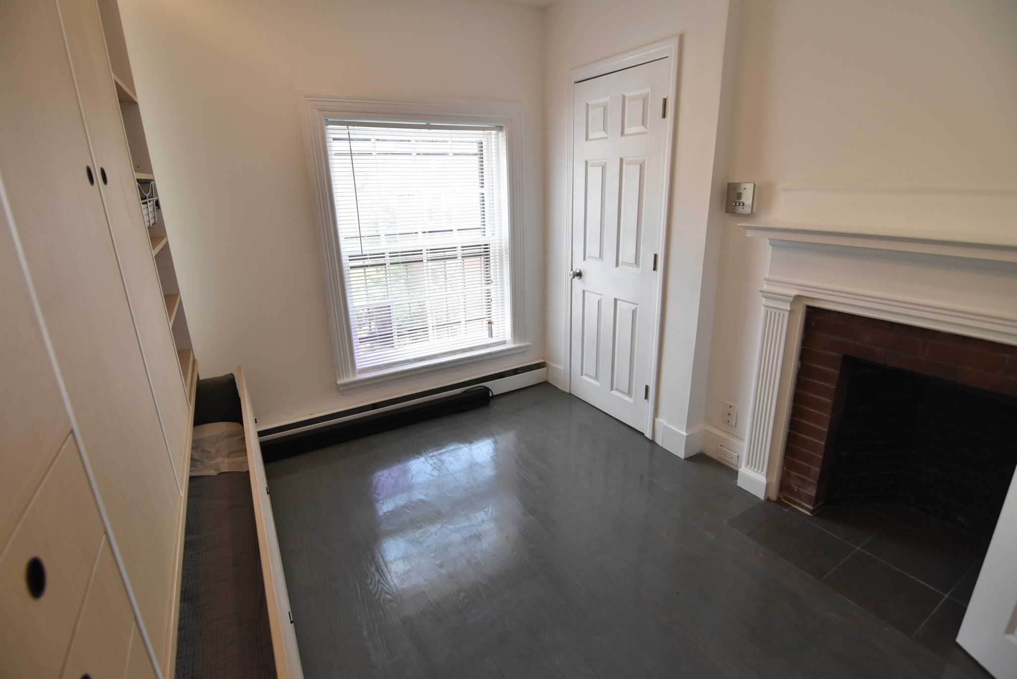Studio bed, 1 bath apartment for rent at 24 Joy St Unit 5, Beacon Hill — photo 2 of 8