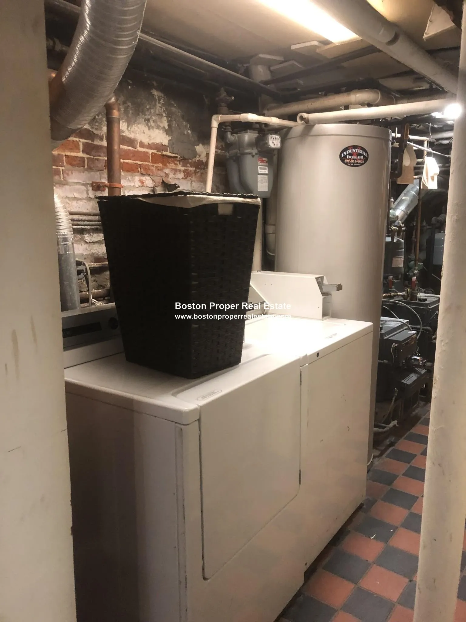 Studio bed, 1 bath apartment for rent at 24 Joy St Unit 6, Beacon Hill — photo 5 of 6