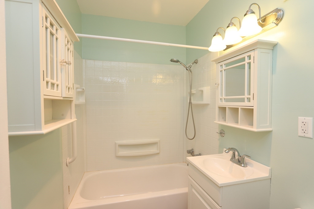 1 bed, 1 bath apartment for rent at 24 Juniper St Unit 66, Brookline Village — photo 21 of 24