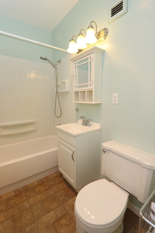 1 bed, 1 bath apartment for rent at 24 Juniper St Unit 66, Brookline Village — photo 19 of 24