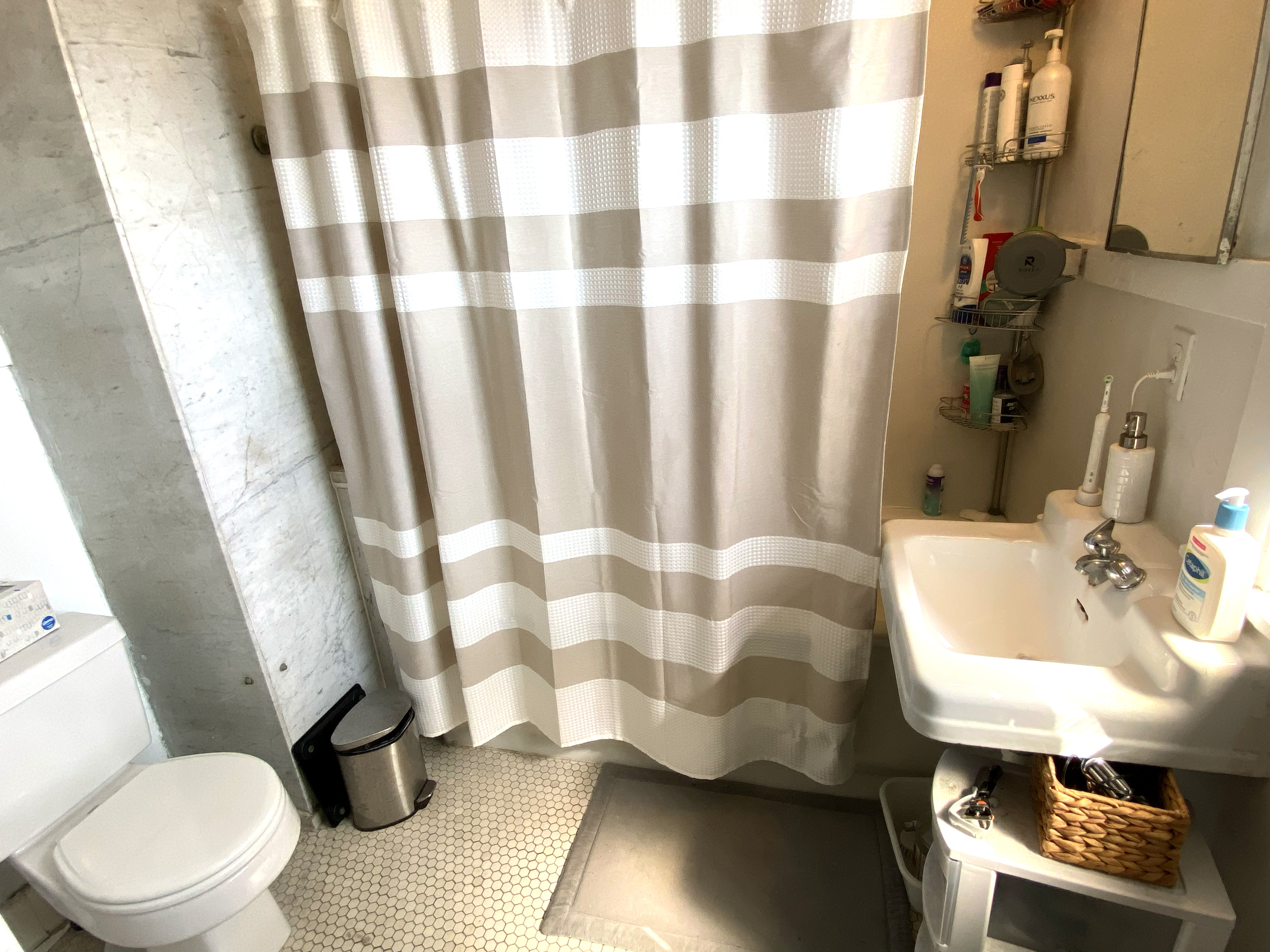 3 bed, 2 bath apartment for rent at 24 Lanark Rd Unit 2, Brighton — photo 5 of 8