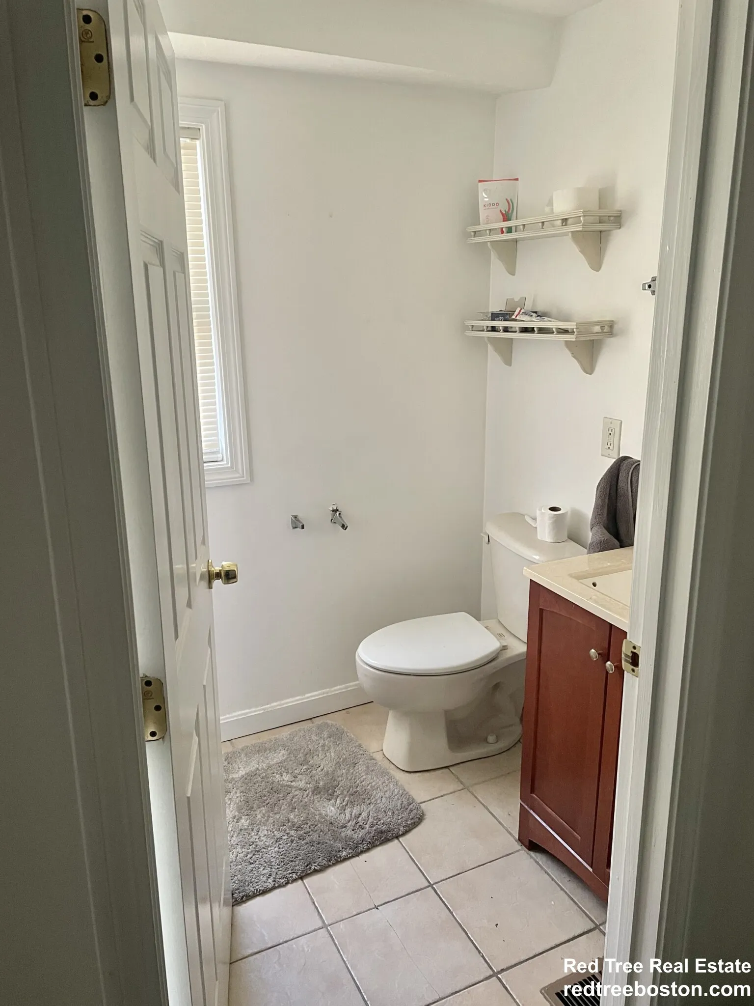4 bed, 2.5 bath apartment for rent at 24 Lawn St Unit 1, Mission Hill — photo 12 of 16
