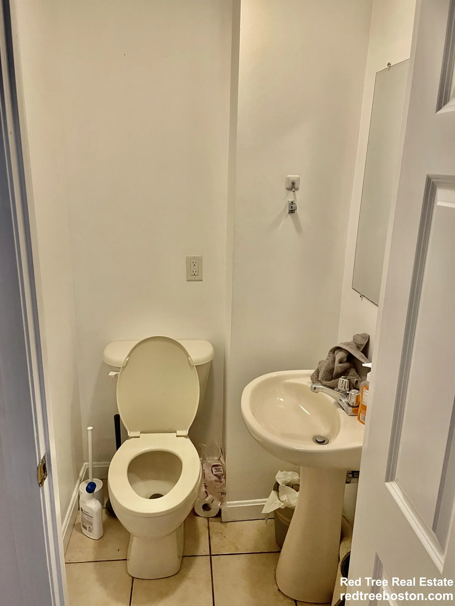 4 bed, 2.5 bath apartment for rent at 24 Lawn St Unit 24-1, Mission Hill — photo 16 of 17