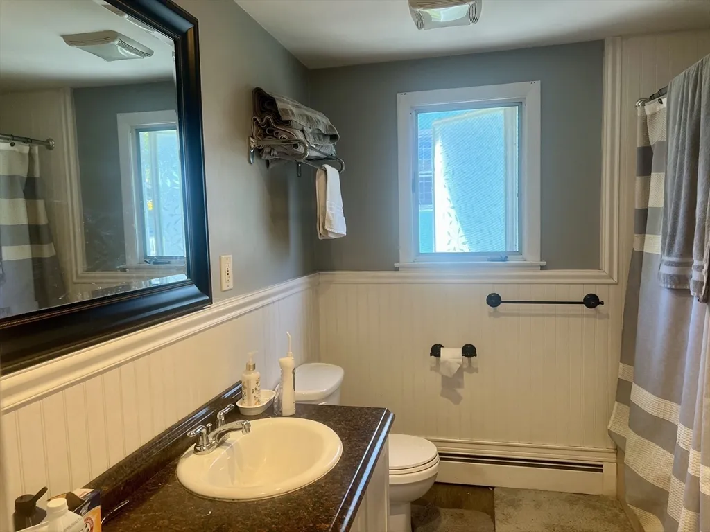2 bed, 1 bath apartment for rent at 24 Lily St, Lynn — photo 14 of 16