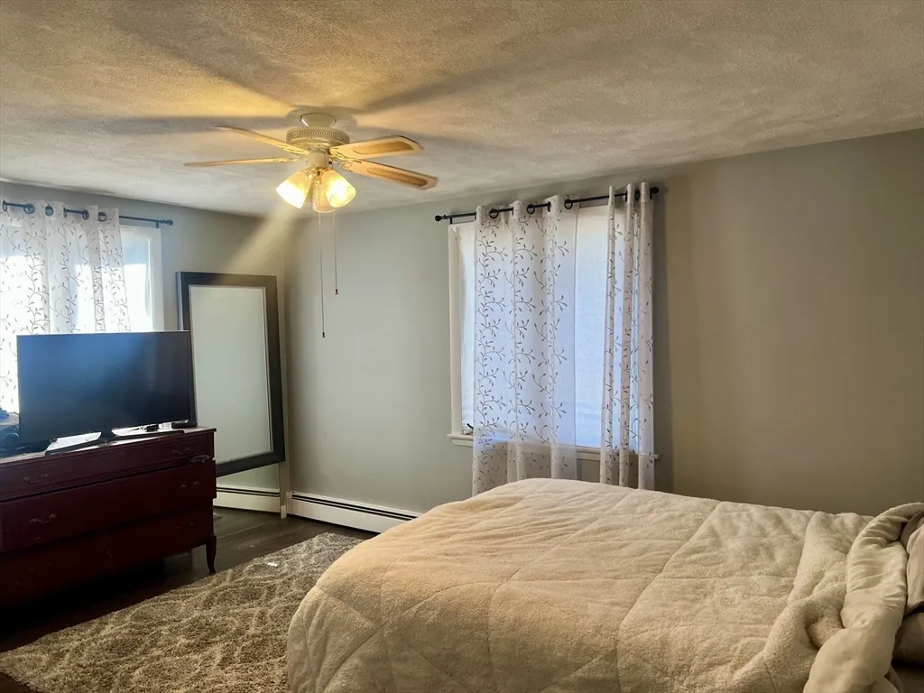2 bed, 1 bath apartment for rent at 24 Lily St, Lynn — photo 11 of 16