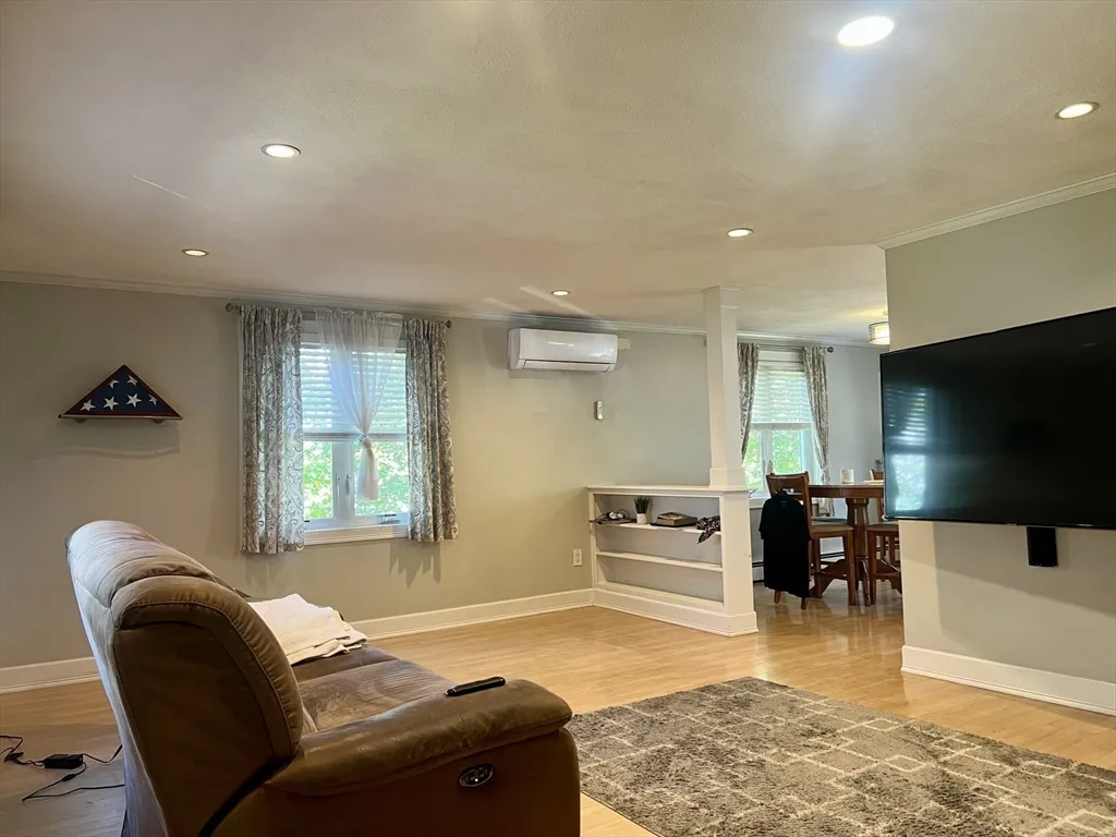 2 bed, 1 bath apartment for rent at 24 Lily St, Lynn — photo 4 of 16