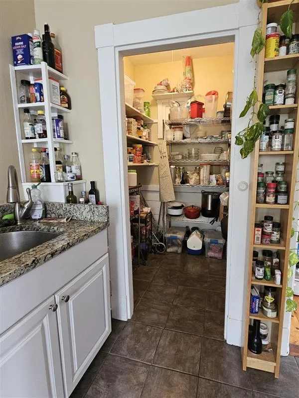 2 bed, 1 bath apartment for rent at 24 Linden Ave Unit 3, Spring Hill — photo 7 of 23