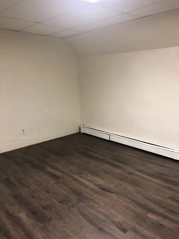 2 bed, 1 bath apartment for rent at 24 Linden St Unit 3-3, Everett — photo 10 of 11