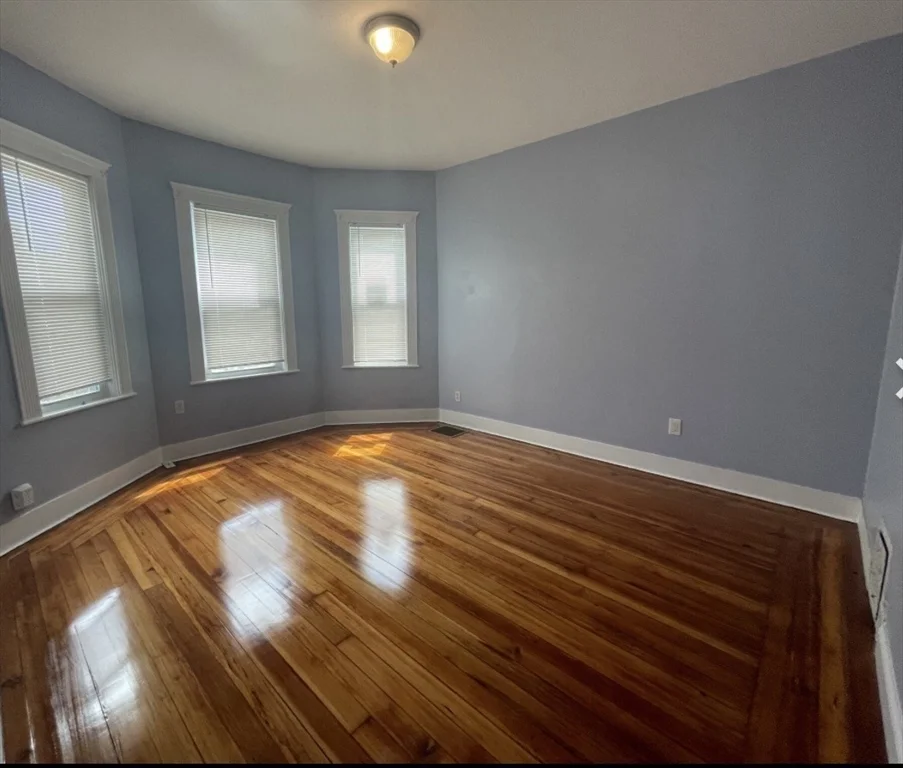 3 bed, 1 bath apartment for rent at 24 Litchfield Unit 3, Brighton — photo 4 of 11
