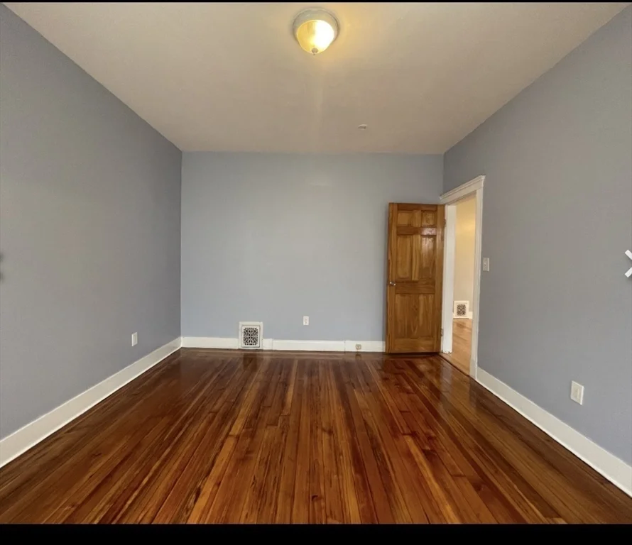 3 bed, 1 bath apartment for rent at 24 Litchfield Unit 3, Brighton — photo 9 of 11