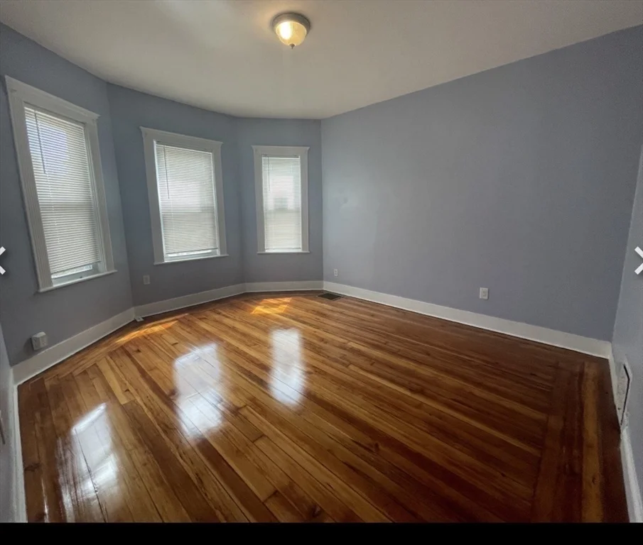 3 bed, 1 bath apartment for rent at 24 Litchfield Unit 3, Brighton — photo 10 of 11