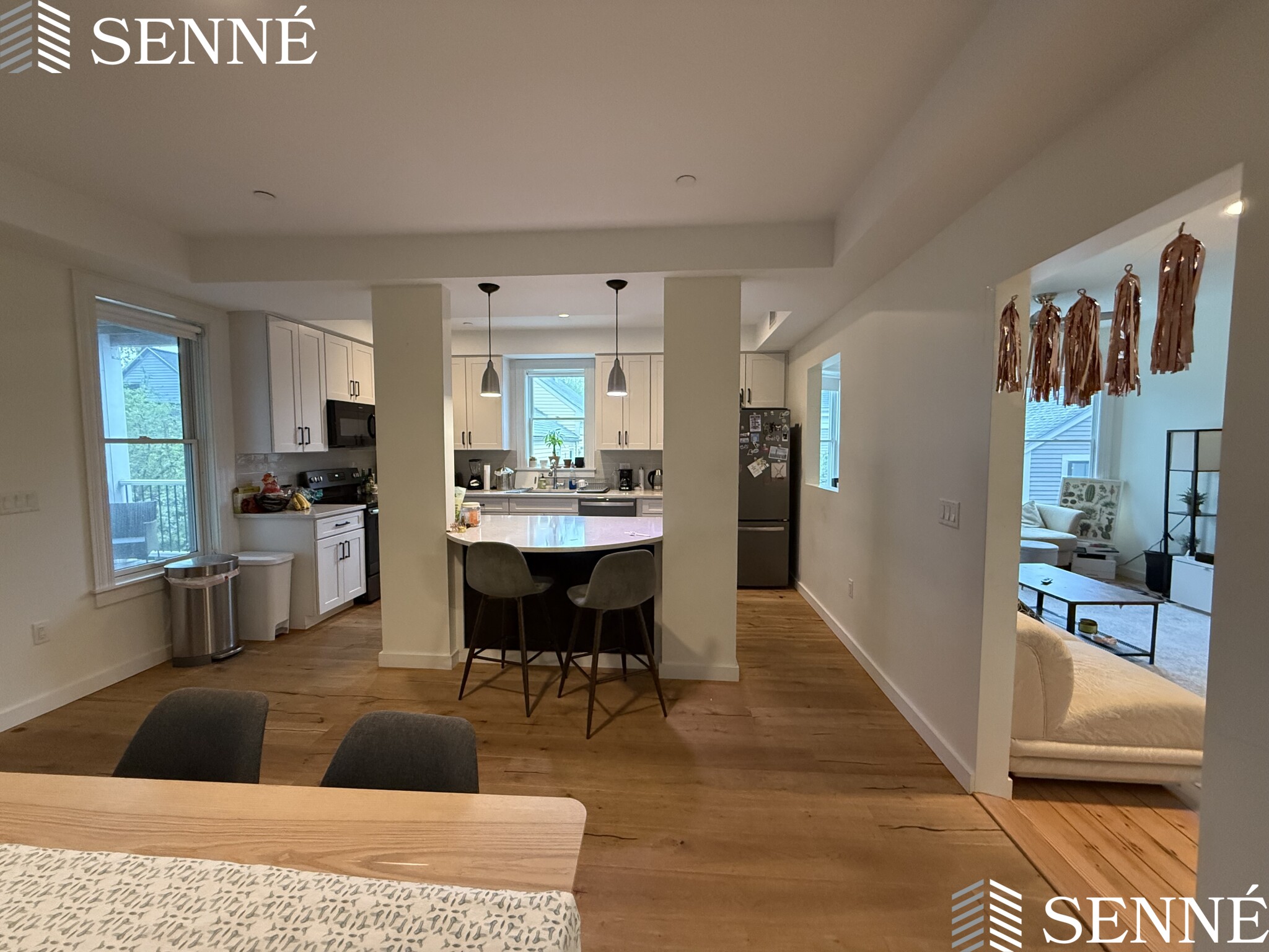 4 bed, 2 bath apartment for rent at 24 Magazine Unit 2, Cambridgeport — photo 2 of 24