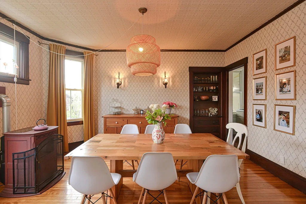 4 bed, 2 bath apartment for rent at 24 Main St, Upton — photo 3 of 31